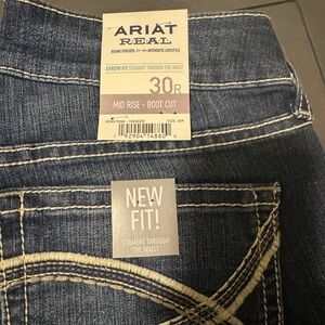 Never worn still have tags on it. 50 bucks firm.